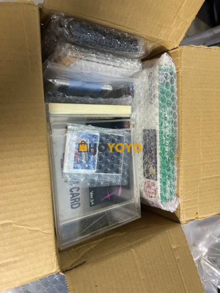 这次到货的是老游戏机PCE