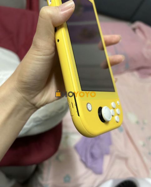 任天堂switch lite黄色