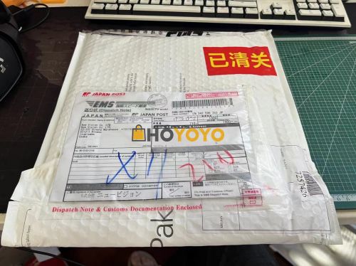 买到一本1993年出版的画册，保存的非常好 