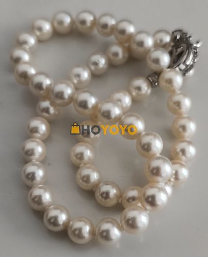 美丽的珍珠项链饰品